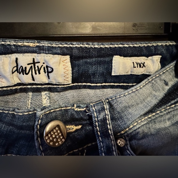 Daytrip Jeans Women's - Picture 3 of 8